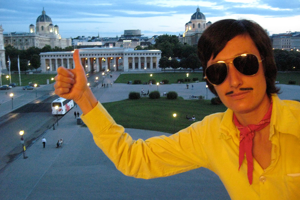 Performance und/als orts-bezogene Kunst (Praxis) – ‚Berühren’